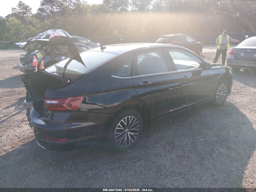 2021 VOLKSWAGEN JETTA auction photo 4