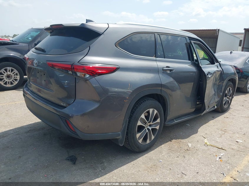 2021 TOYOTA HIGHLANDER auction photo 4