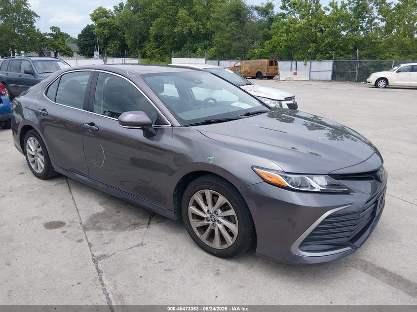 2022 Toyota Camry Le VIN: 4T1R11AK5NU620090 Lot: 45473363