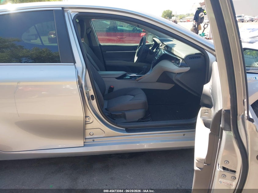 2019 TOYOTA CAMRY HYBRID auction photo 5