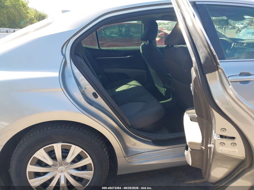 2019 TOYOTA CAMRY HYBRID auction photo 8