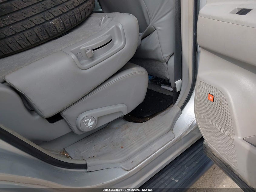 2008 TOYOTA HIGHLANDER auction photo 8