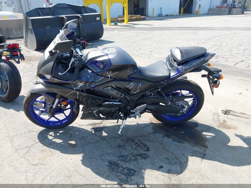 2024 Yamaha Yzfr3 A VIN: MH3RH18Y8RK017132 Lot: 45473691