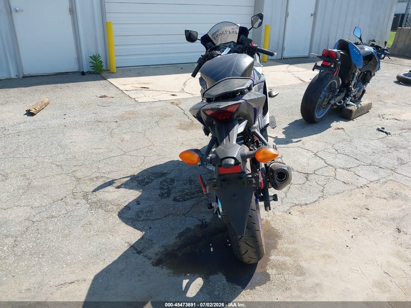 2024 Yamaha Yzfr3 A VIN: MH3RH18Y8RK017132 Lot: 45473691