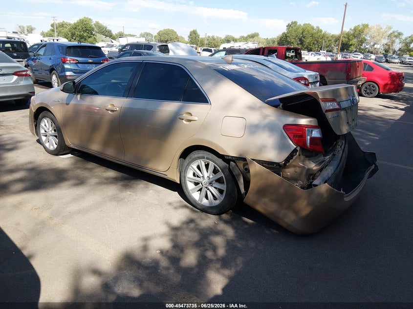 AtlanticExpress - Toyota Camry Hybrid