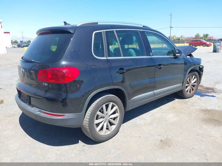 2017 VOLKSWAGEN TIGUAN auction photo 4