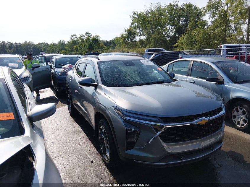 2025 CHEVROLET TRAX auction photo 1