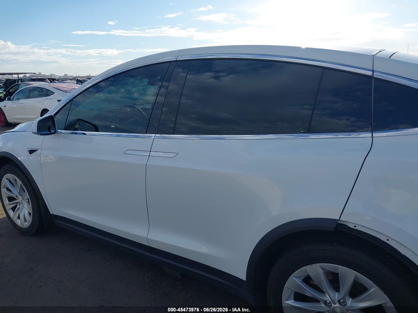 2020 Tesla Model X Long Range Dual Motor All-Wheel Drive/Long Range Plus Dual Motor All-Wheel Drive VIN: 5YJXCAE25LF286018 Lot: 45473976