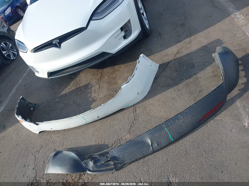 2020 Tesla Model X Long Range Dual Motor All-Wheel Drive/Long Range Plus Dual Motor All-Wheel Drive VIN: 5YJXCAE25LF286018 Lot: 45473976
