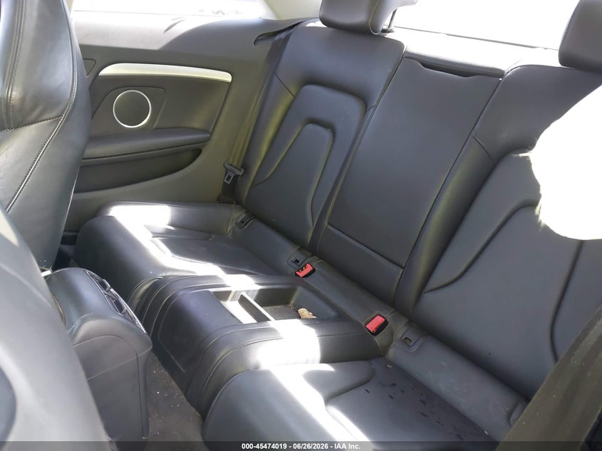 2011 Audi A5 2.0T Premium VIN: WAULFAFR8BA058245 Lot: 45474019