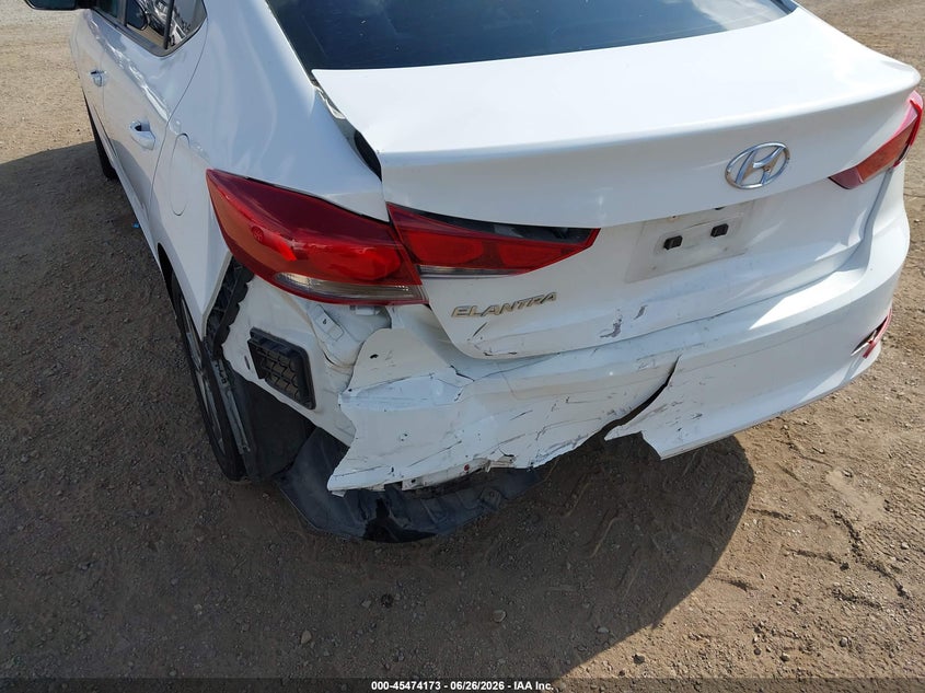 2017 HYUNDAI ELANTRA auction photo 6