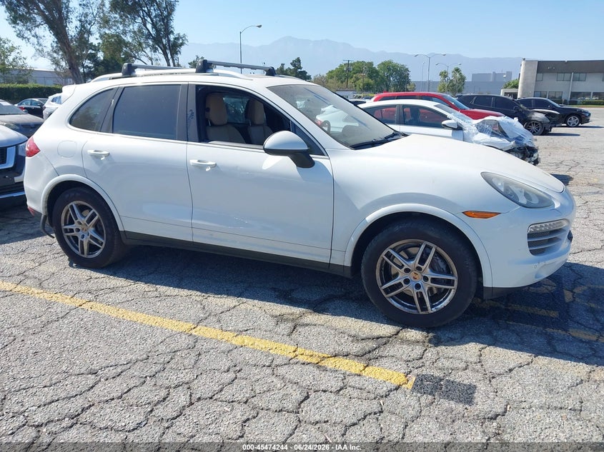 2014 Porsche Cayenne Platinum Edition VIN: WP1AA2A21ELA08528 Lot: 45474244