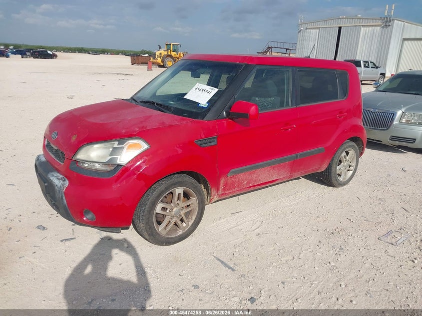 2011 Kia Soul + KNDJT2A28B7239037 photo 1