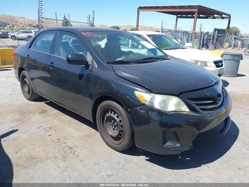 2013 TOYOTA COROLLA LE