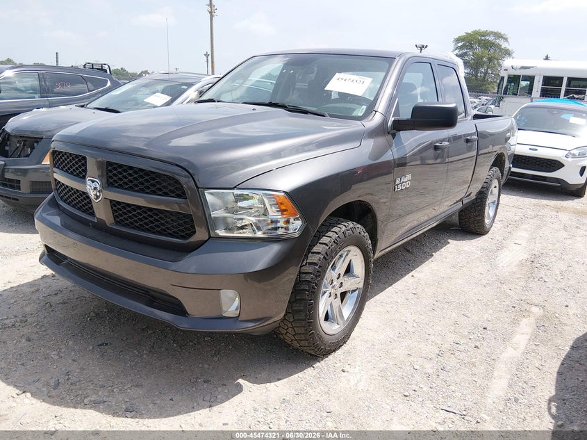 Vin: 1c6rr7fg4hs849551, lot: 45972458, ram 1500 express  4x4 6'4 box 20172
