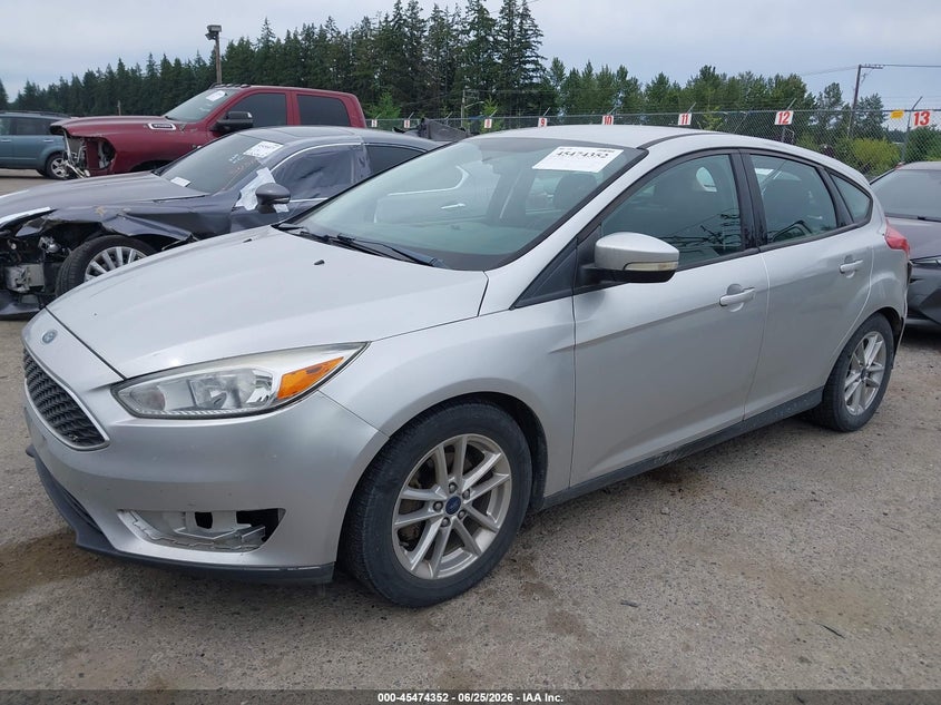 2016 Ford Focus Se 1FADP3K26GL283967 photo 1