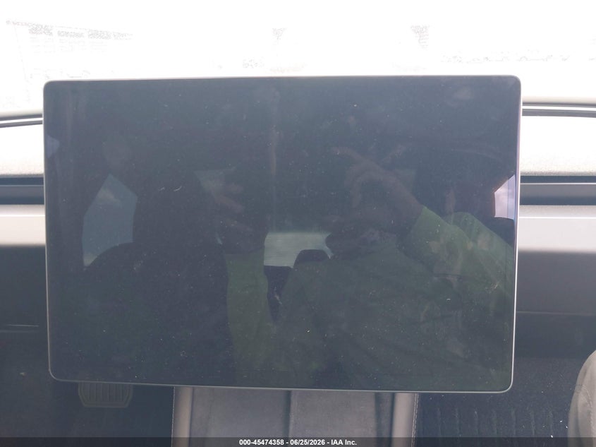 TESLA MODEL 3 2025 VIN 5YJ3E1EB3SF049096