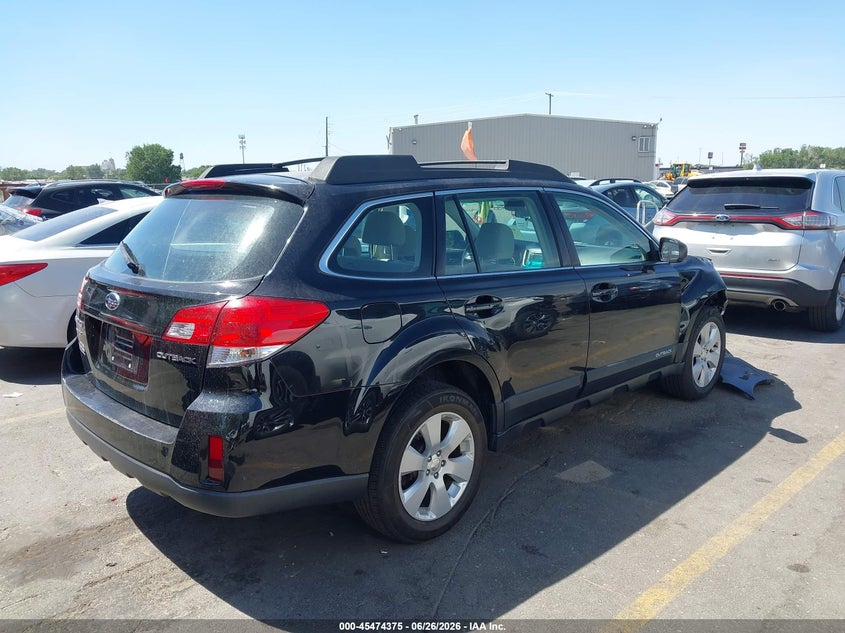 2013 SUBARU OUTBACK auction photo 4