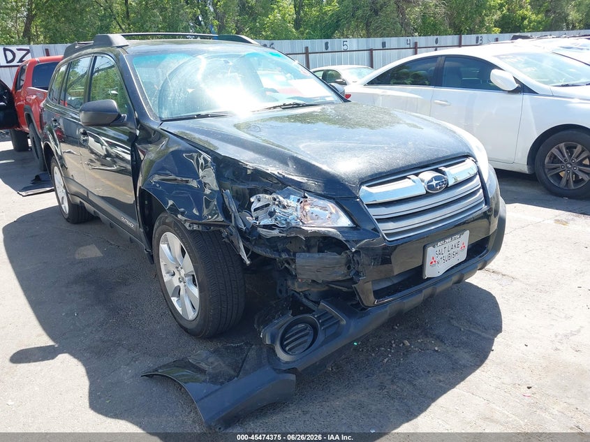 2013 SUBARU OUTBACK auction photo 6