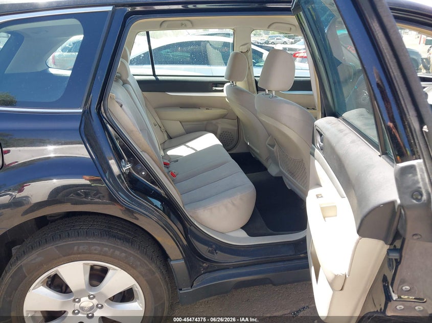 2013 SUBARU OUTBACK auction photo 8