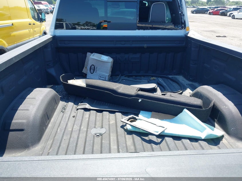 2025 GMC SIERRA 2500HD auction photo 6