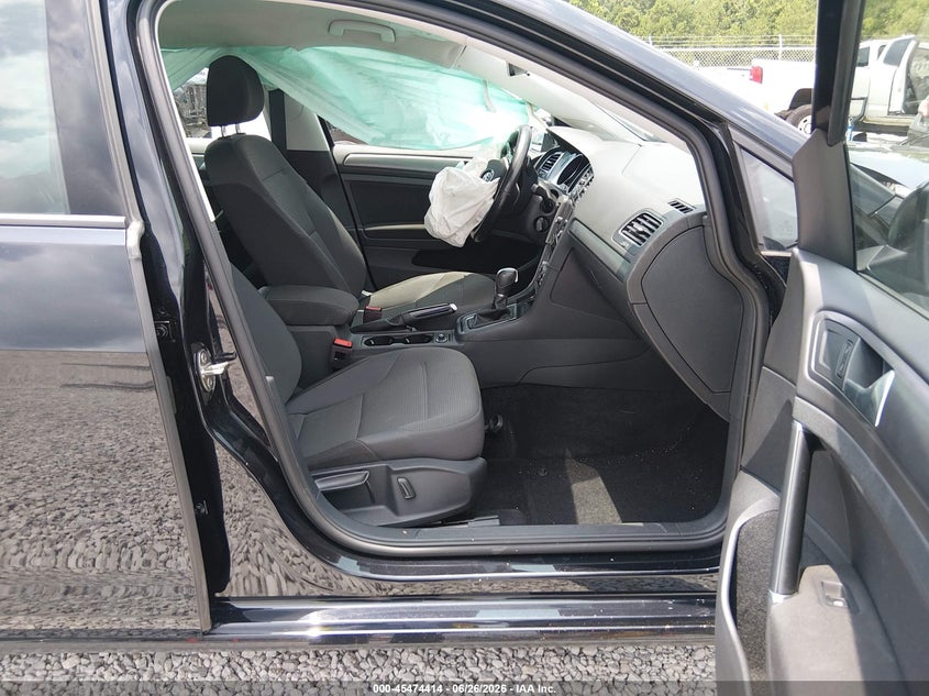 VOLKSWAGEN GOLF 2018 VIN 3VWG17AU8JM273141