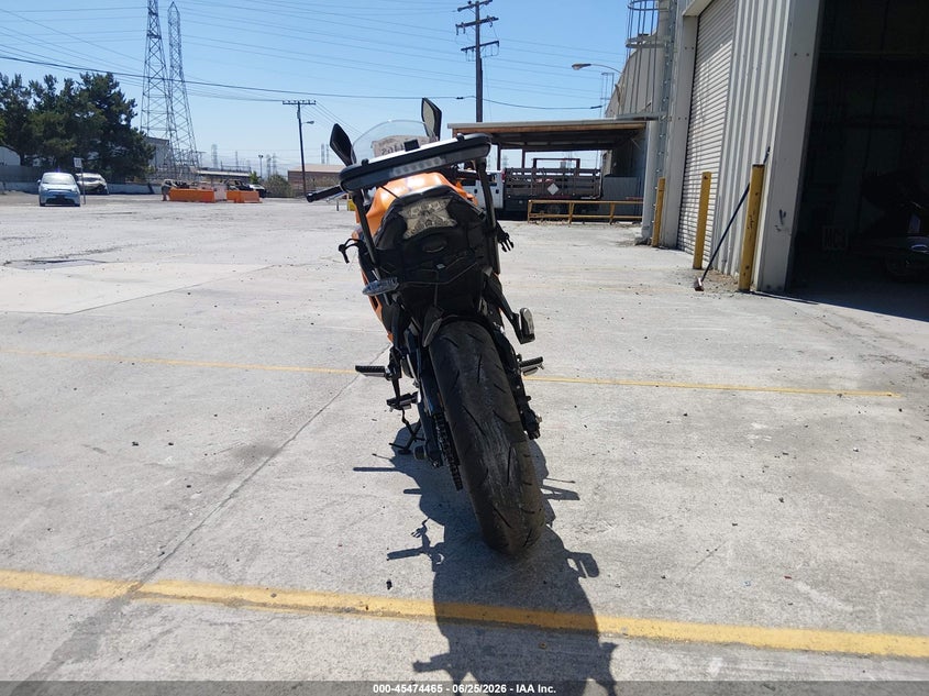 2025 Kawasaki Ex650 P VIN: ML5EXEP11SDAE0105 Lot: 45474465
