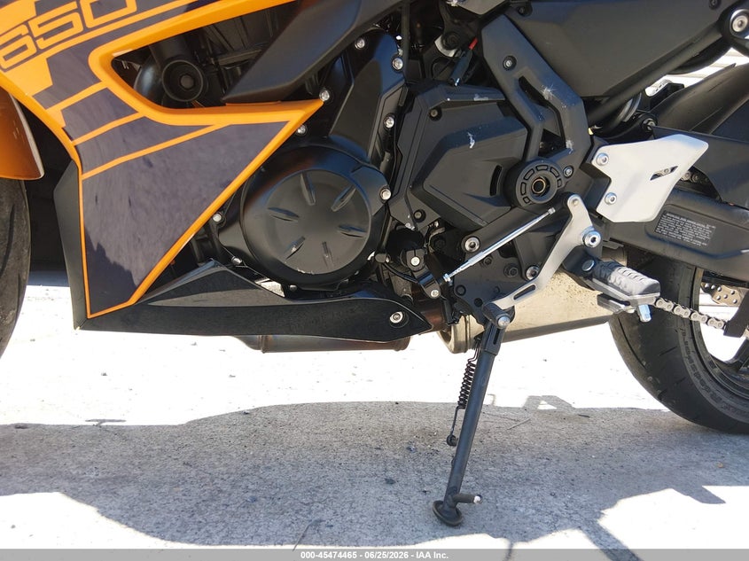 2025 Kawasaki Ex650 P VIN: ML5EXEP11SDAE0105 Lot: 45474465