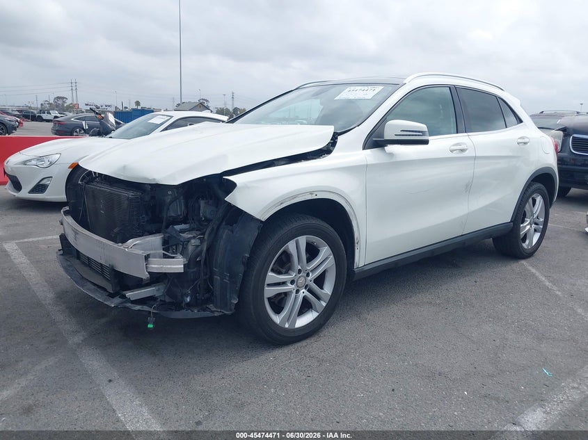 2017 MERCEDES-BENZ GLA 250 auction photo 2