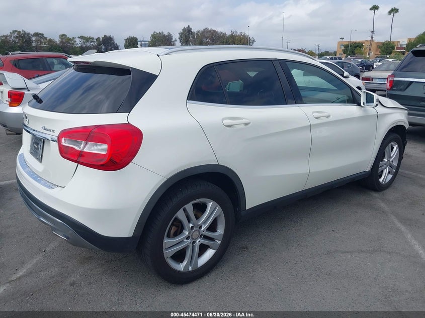 2017 MERCEDES-BENZ GLA 250 auction photo 4