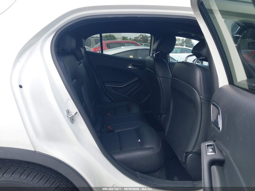 2017 MERCEDES-BENZ GLA 250 auction photo 8