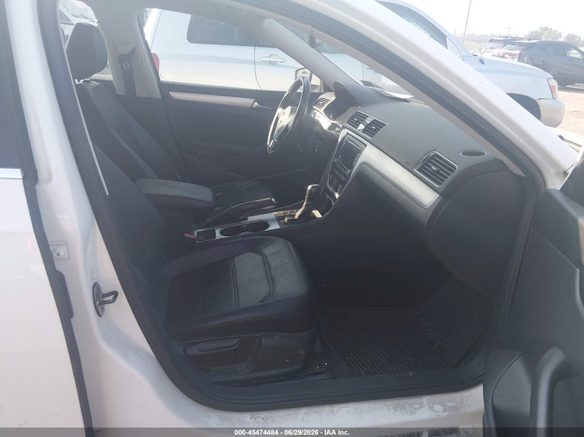 2013 VOLKSWAGEN PASSAT auction photo 5