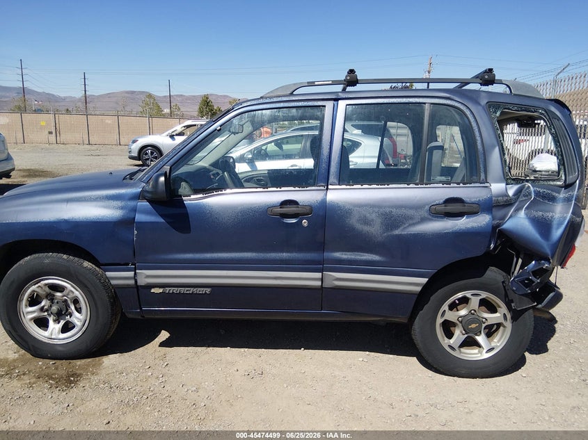 2000 Chevrolet Tracker Hard Top VIN: 2CNBJ13C0Y6910666 Lot: 45474499