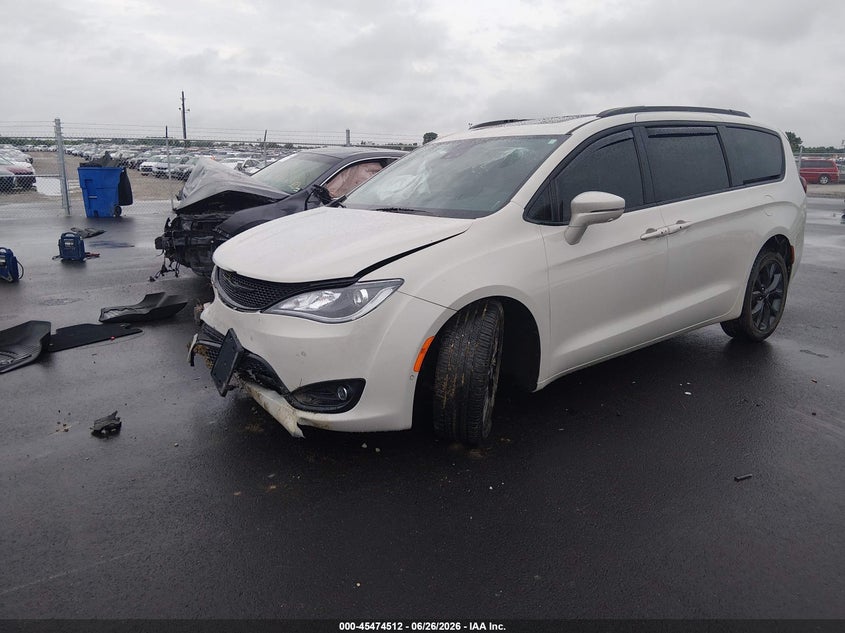 Vin: 2c4rc1gg2lr124286, lot: 45972649, chrysler pacifica 35th anniversary limited 20202