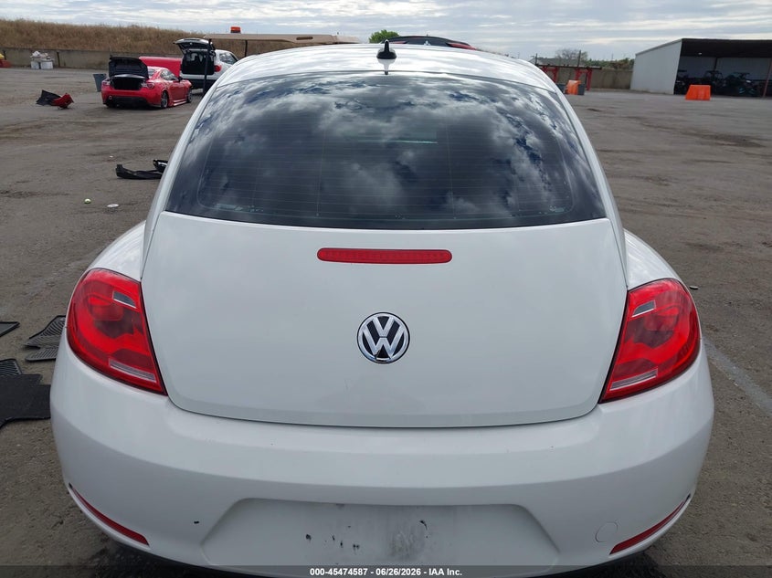 2014 Volkswagen Beetle 2.5L VIN: 3VWJP7ATXEM608904 Lot: 45474587