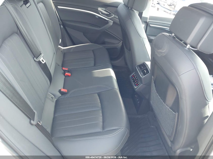 2024 Audi Q8 E-Tron Premium Plus Quattro VIN: WA15AAGE7RB035382 Lot: 45474728