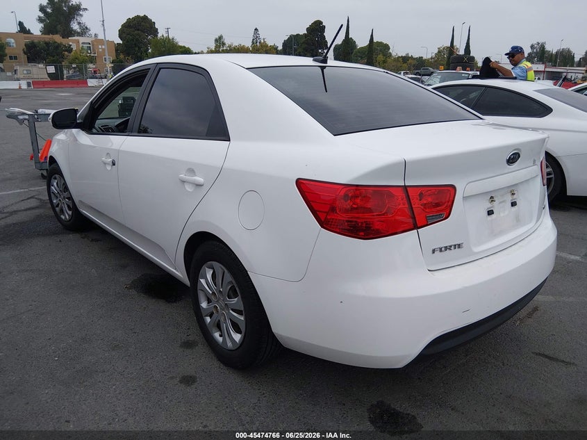 2010 KIA FORTE SEDAN 2.0L I-4 DOHC, VVT, 156HP