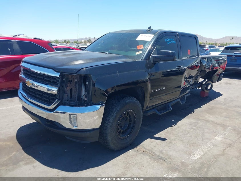 3GCUKREC8HG157690 2017 Chevrolet Silverado 1500 Lt photo 1