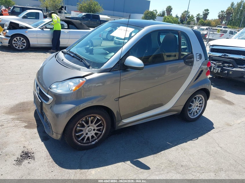 WMEEJ9AA1DK708624 2013 SMART FORTWO ELECTRIC DRIVE PASSION photo 1