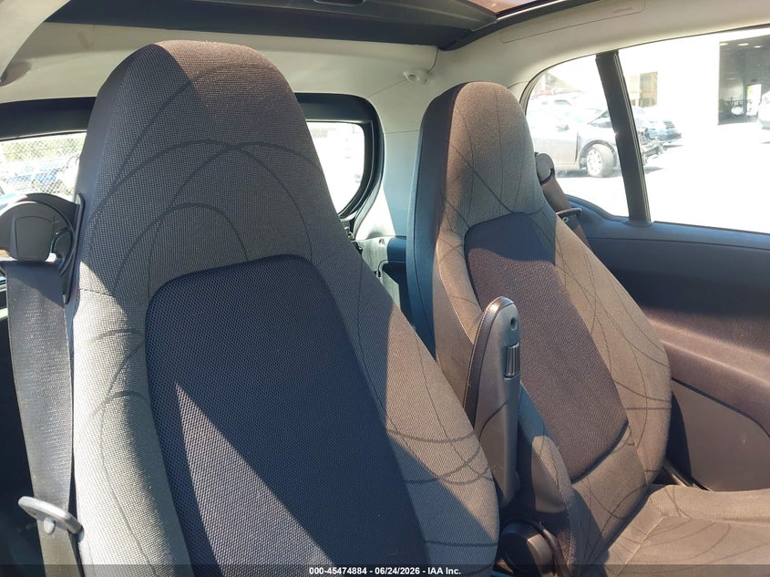 2013 SMART FORTWO ELECTRIC DRIVE auction photo 8