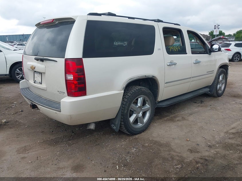 2013 CHEVROLET SUBURBAN auction photo 4