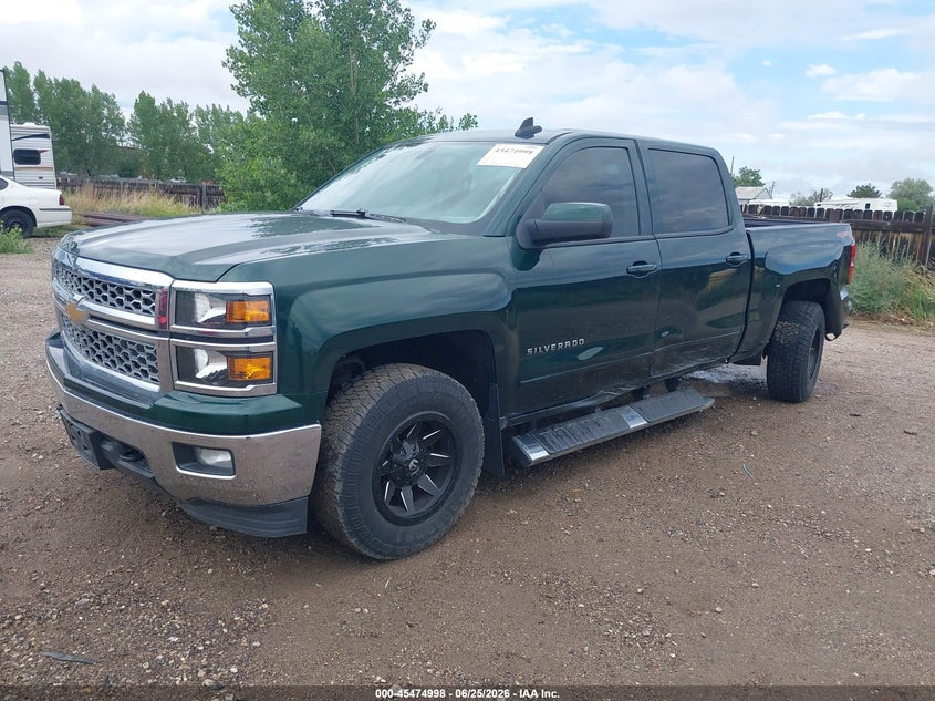 2015 Chevrolet Silverado, Левый бок, IAAI, VIN 3GCUKREC6FG220539 — фото 2