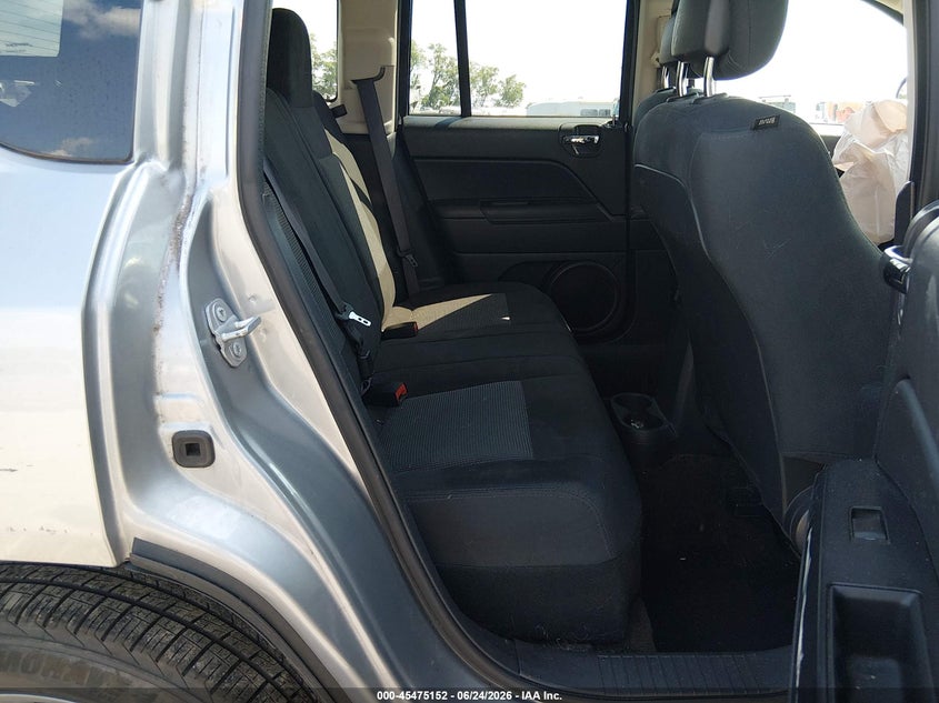 2016 JEEP COMPASS auction photo 8