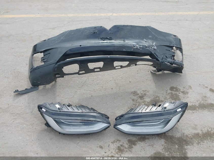2020 Tesla Model X Long Range Dual Motor All-Wheel Drive/Long Range Plus Dual Motor All-Wheel Drive VIN: 5YJXCBE20LF303863 Lot: 45475214