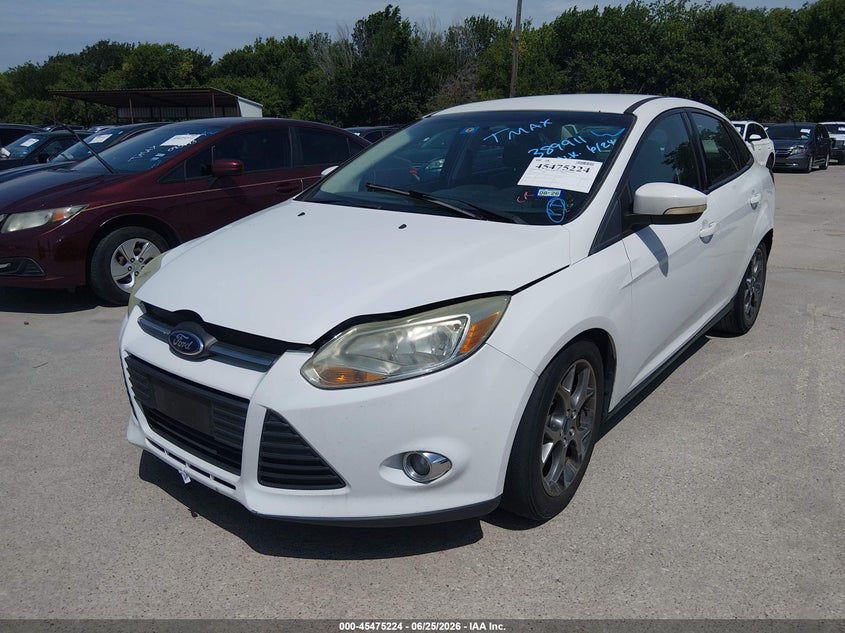 2014 Ford Focus Se 1FADP3F26EL389911 photo 1