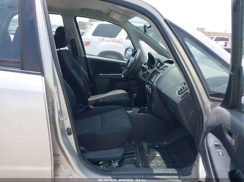 2008 SUZUKI SX4 auction photo 5