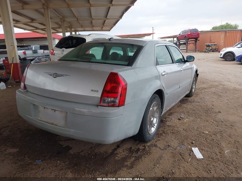 2005 CHRYSLER 300 SEDAN 2.7L V-6 DOHC, 190HP