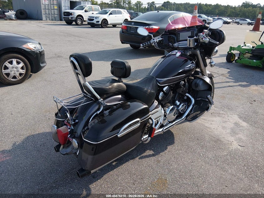 2005 Yamaha Xvz13 Ct VIN: JYAVP18E75A001313 Lot: 45475310
