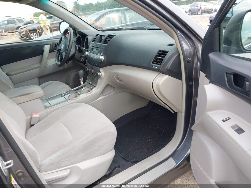 2011 TOYOTA HIGHLANDER SPORT UTILITY VEHICLE 2.7L I-4 DOHC, VVT, 187HP