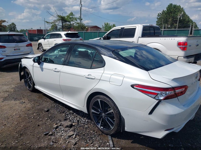 2018 TOYOTA CAMRY auction photo 3